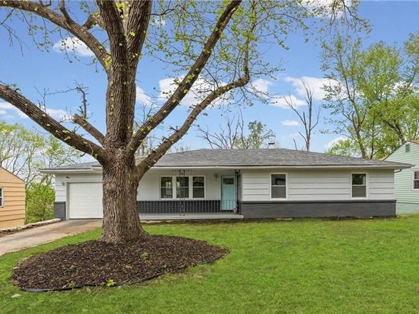 8716 E 77th Street, Kansas City, MO 64138