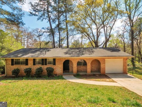 2912 Knollview Drive, Decatur, GA 30034