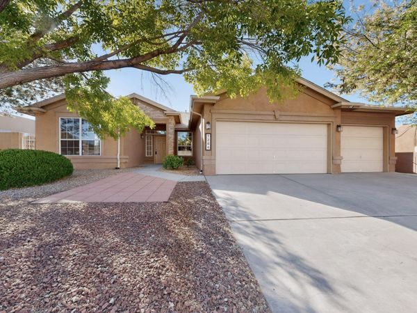 7284 Assisi Hills Road NE, Rio Rancho, NM 87144