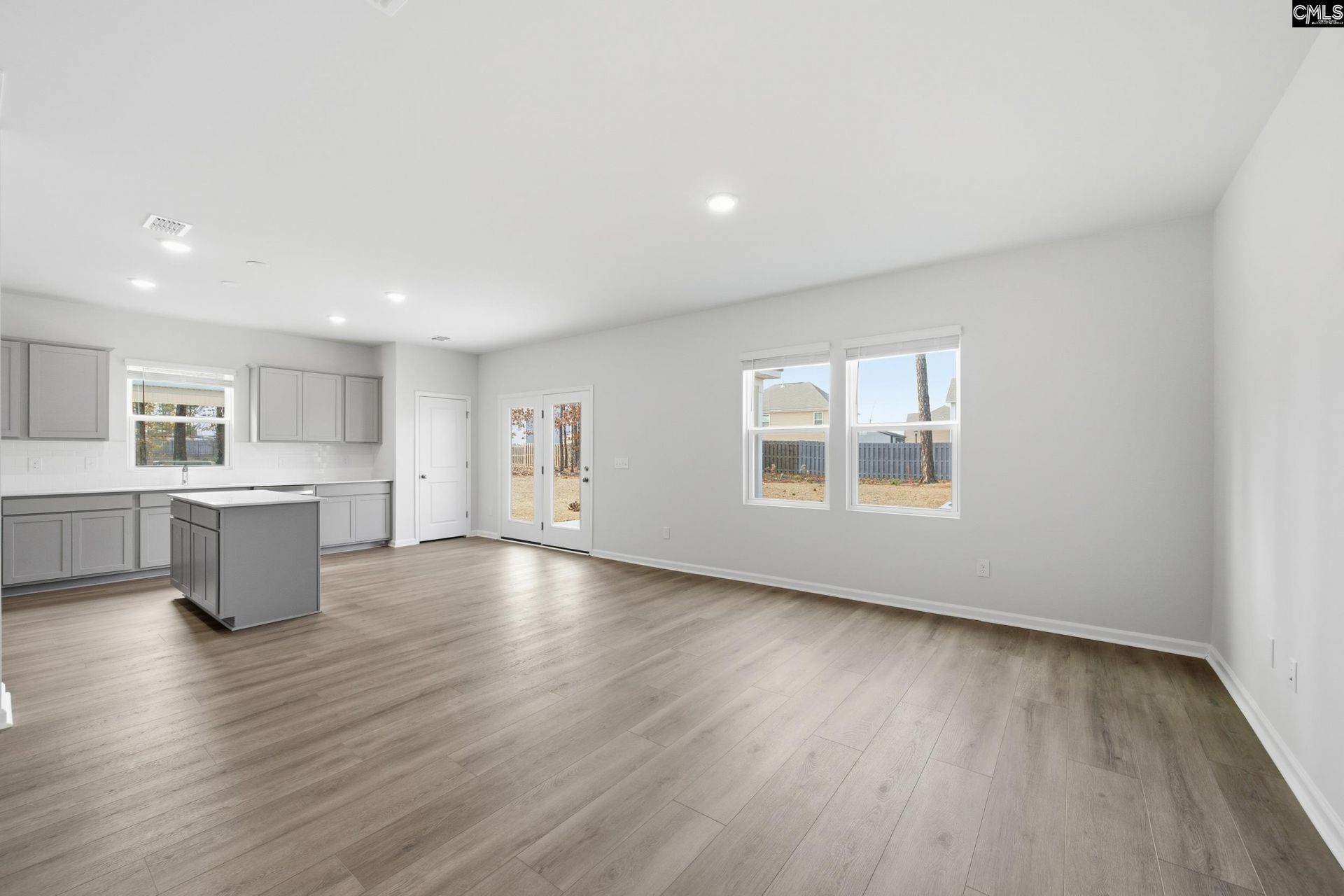 422 Edith Court Photo 10