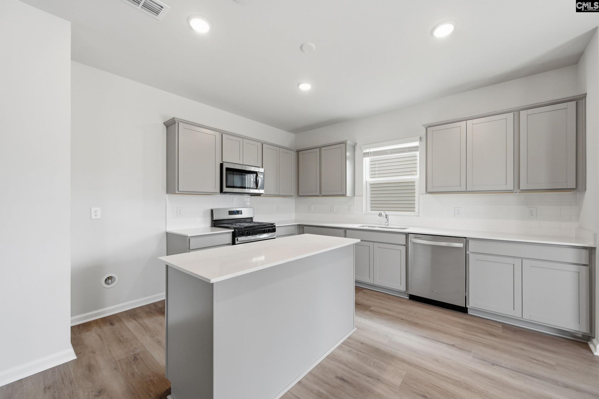 422 Edith Court Photo 13