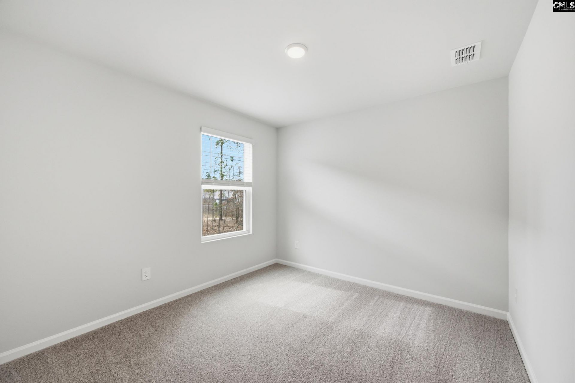 422 Edith Court Photo 32