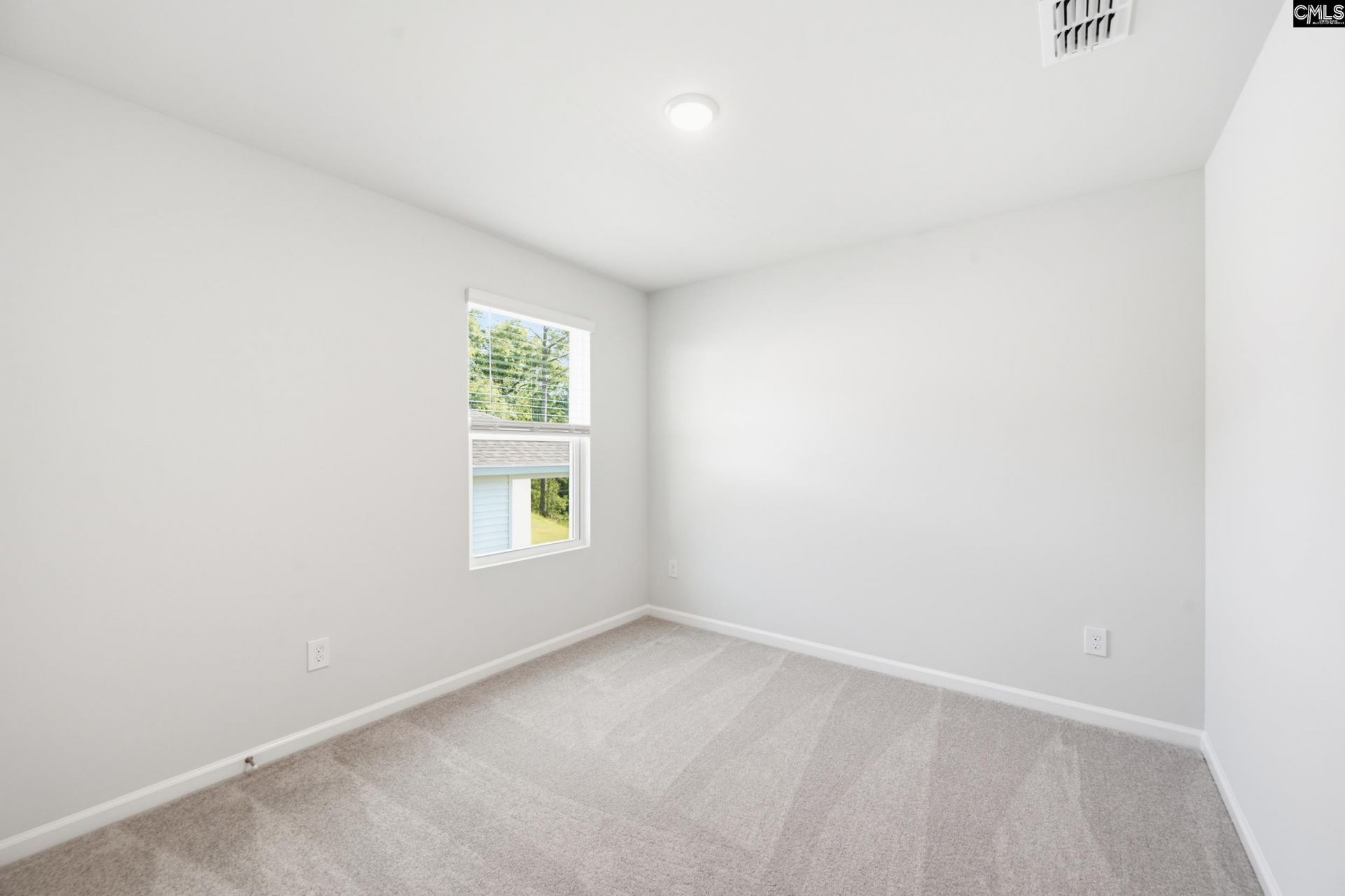 422 Edith Court Photo 32