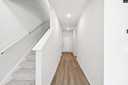422 Edith Court photo 4