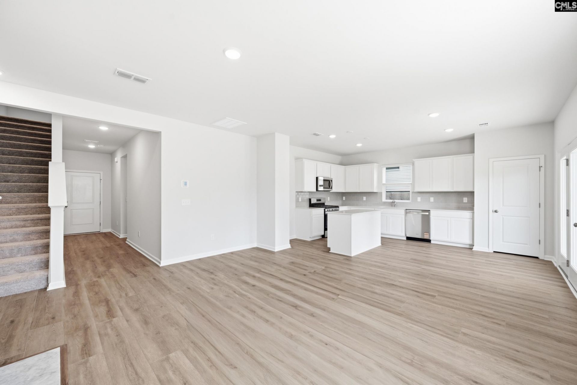 422 Edith Court Photo 8
