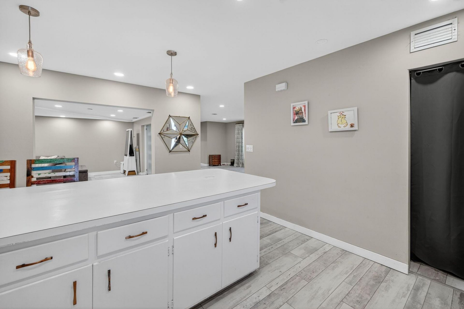1570 NE 30th Place, Oakland Park, FL 33334 Photo