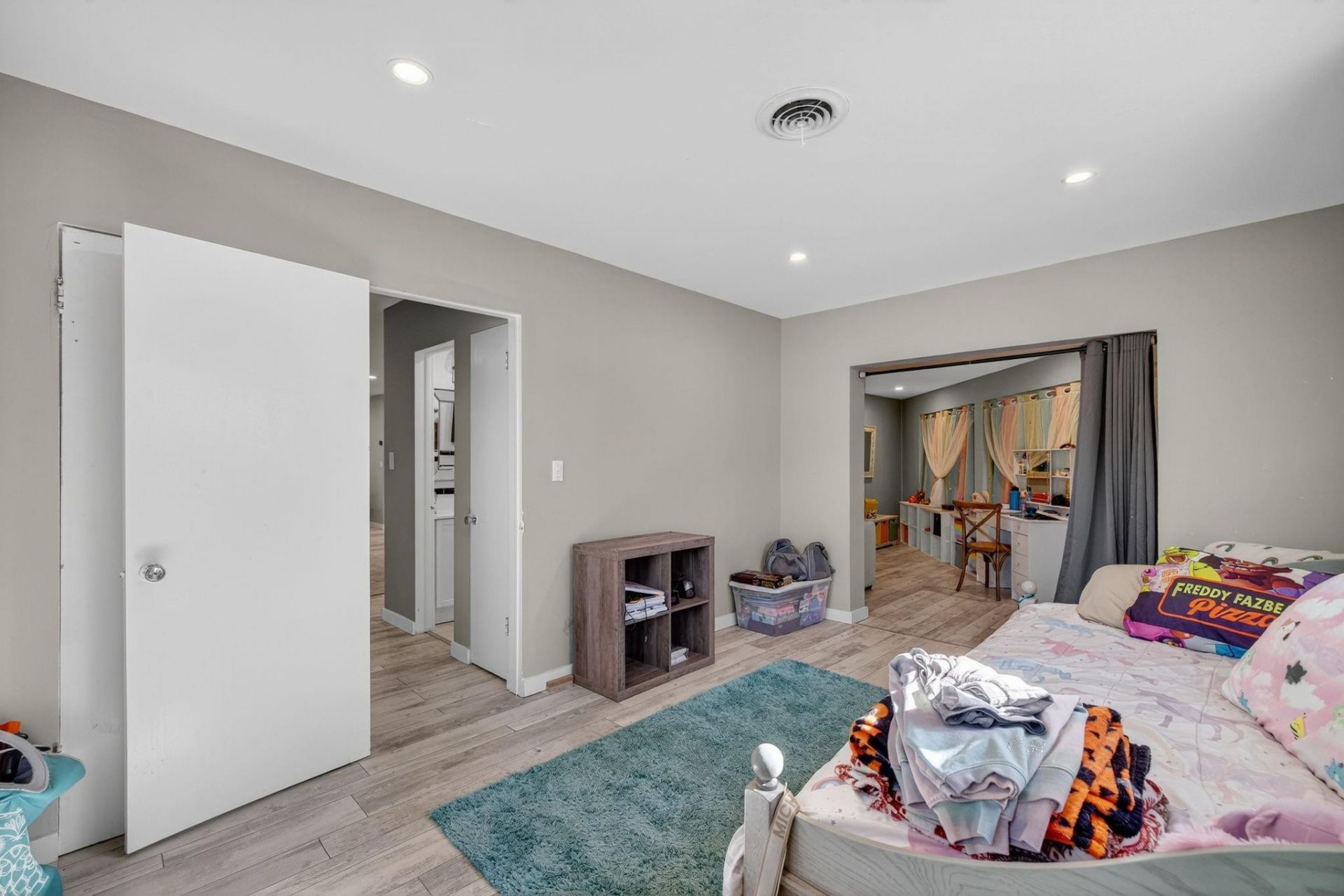 1570 NE 30th Place, Oakland Park, FL 33334 Photo