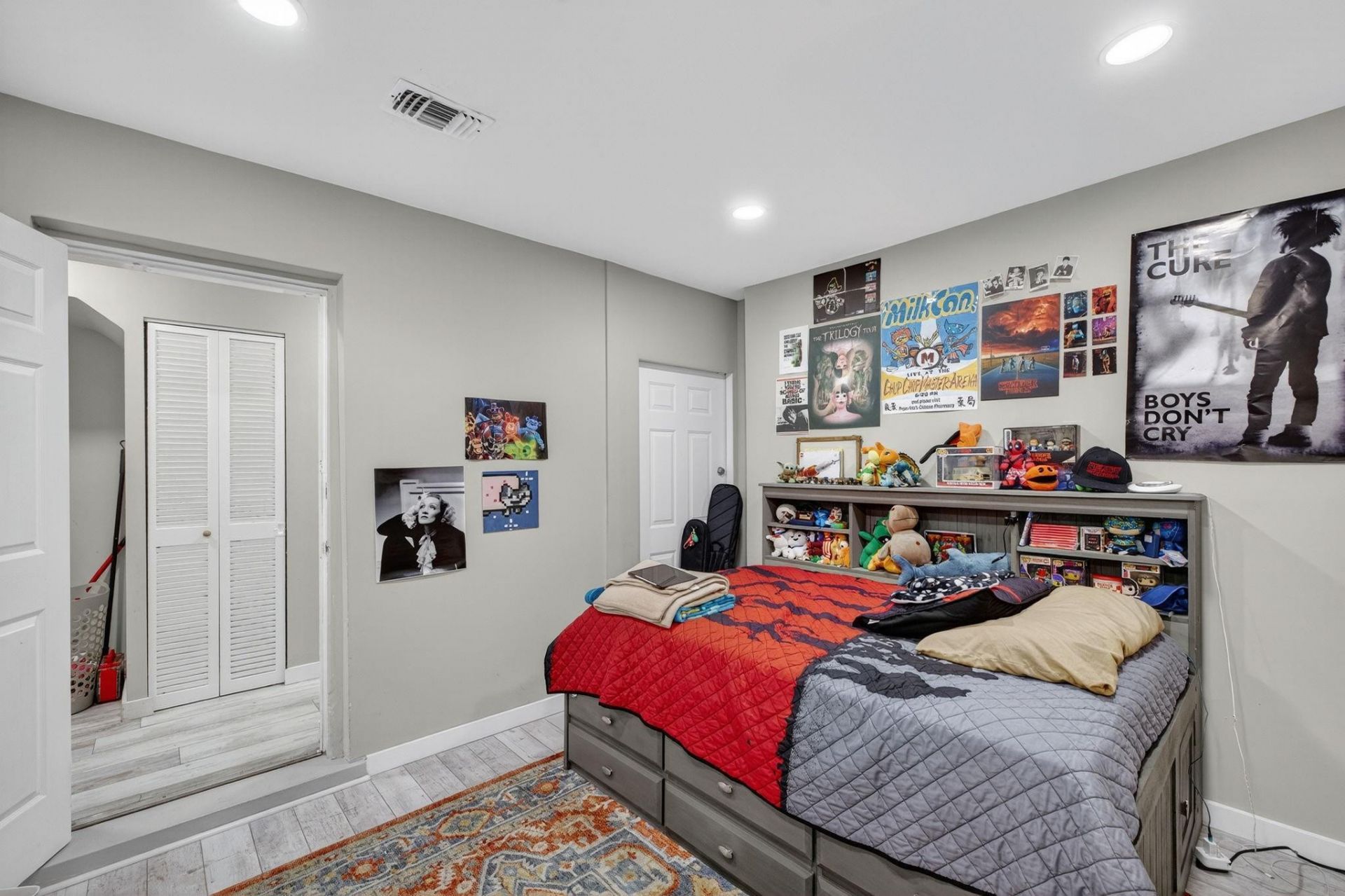 1570 NE 30th Place, Oakland Park, FL 33334 Photo