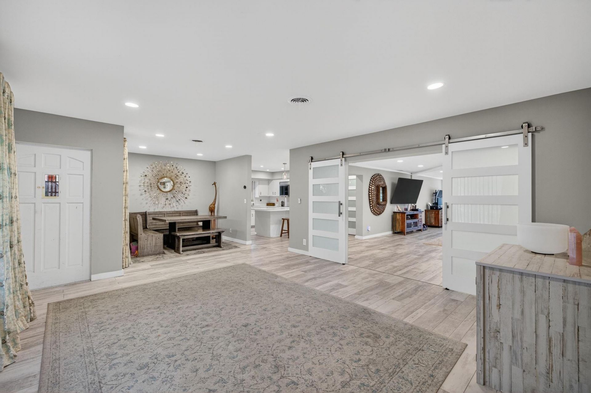 1570 NE 30th Place, Oakland Park, FL 33334 Photo