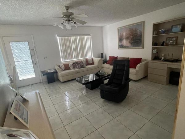 186 Flanders D, Unit 186, Delray Beach, FL 33484
