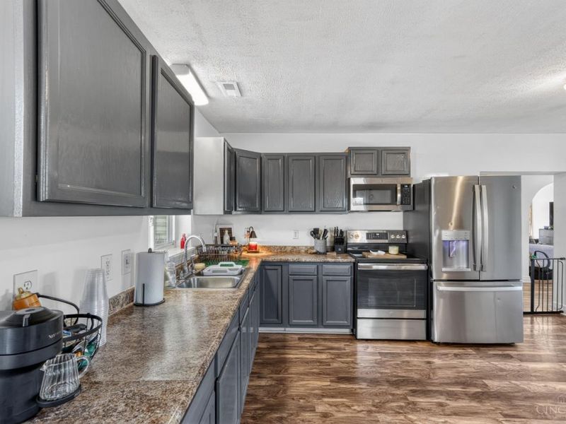 410 Coffee Street, Felicity, OH 45120 Photo 4