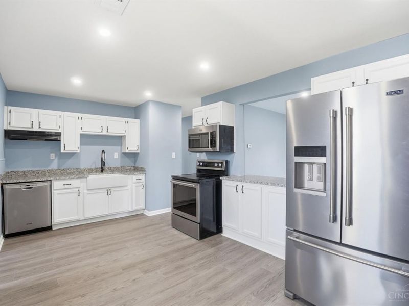 9917 Capstan Drive, Colerain Township, OH 45251 Photo 9