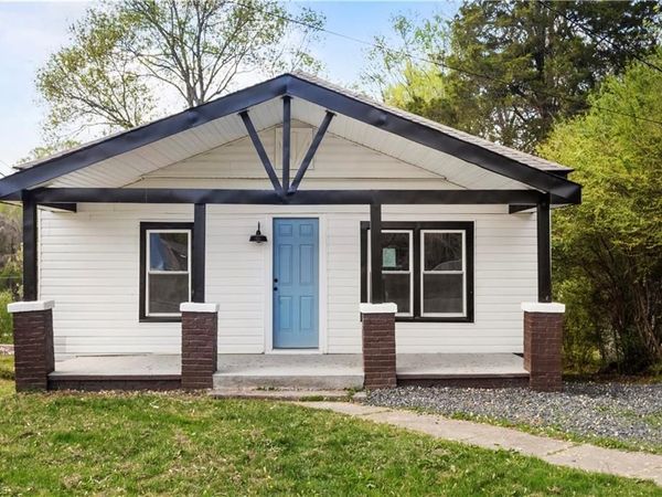 629 Lee Street , Eden, NC 27288