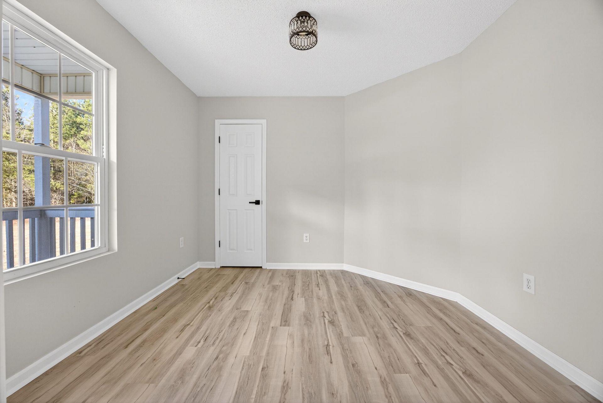 337 Majority Road Photo 23