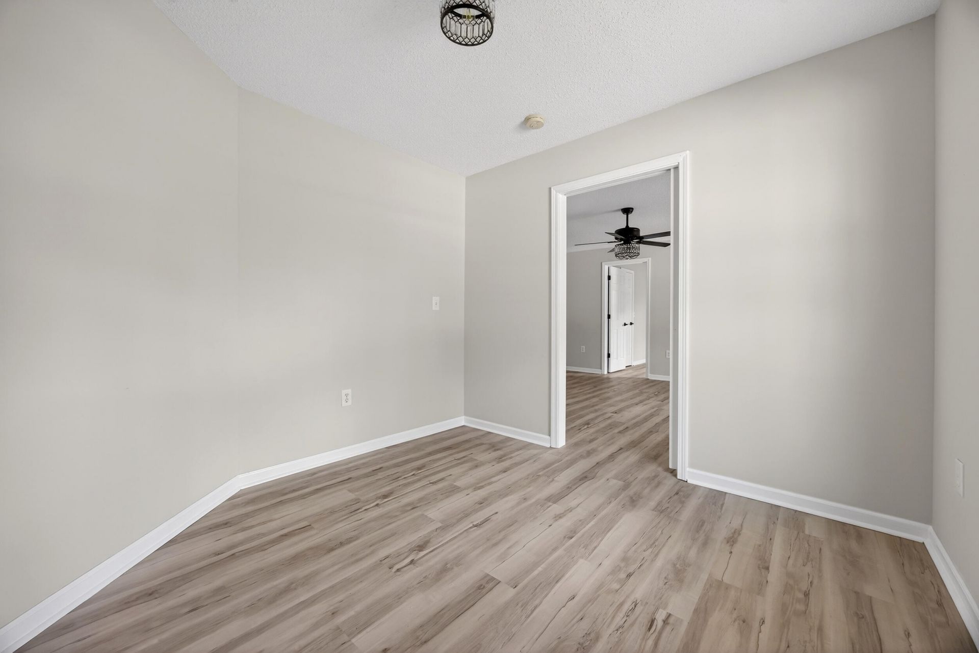 337 Majority Road Photo 24