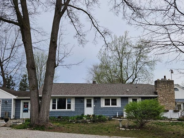 8010 Hill Avenue, Holland, OH 43528