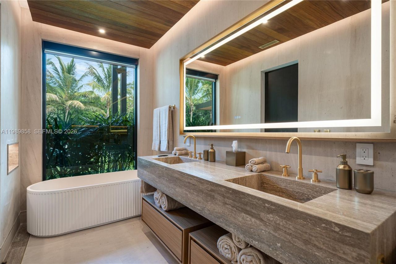 967 NE 78th St, Miami, FL 33138 Photo