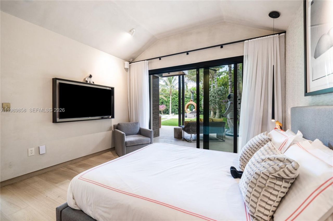 967 NE 78th St, Miami, FL 33138 Photo