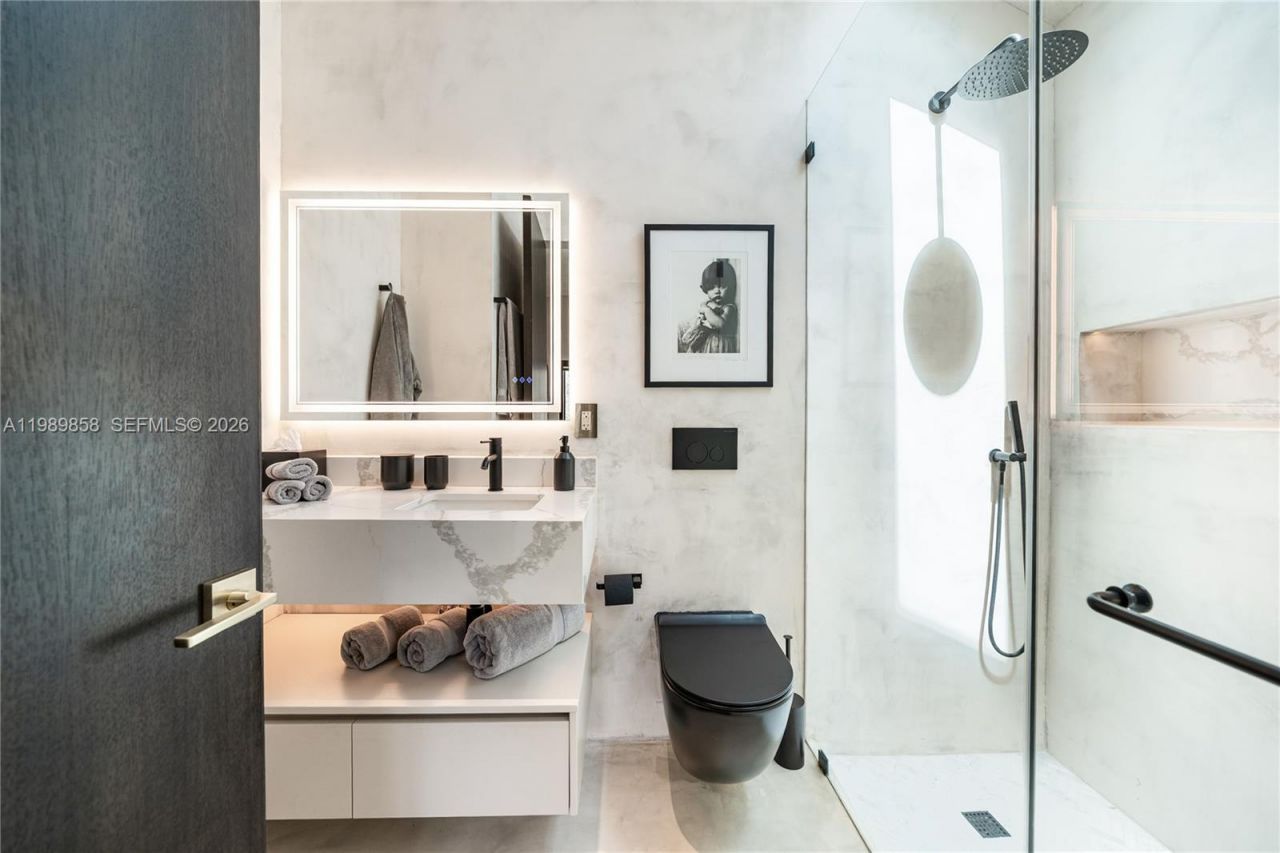 967 NE 78th St, Miami, FL 33138 Photo