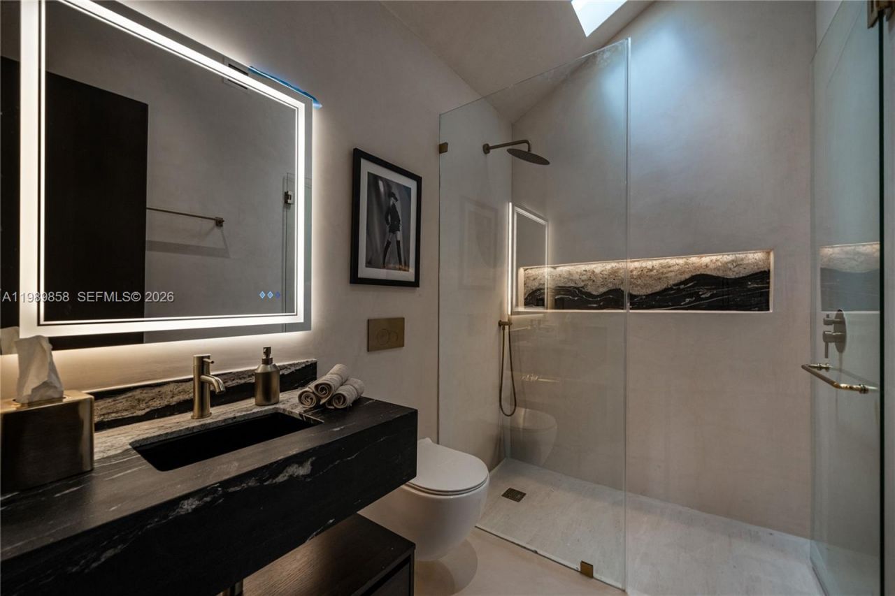 967 NE 78th St, Miami, FL 33138 Photo