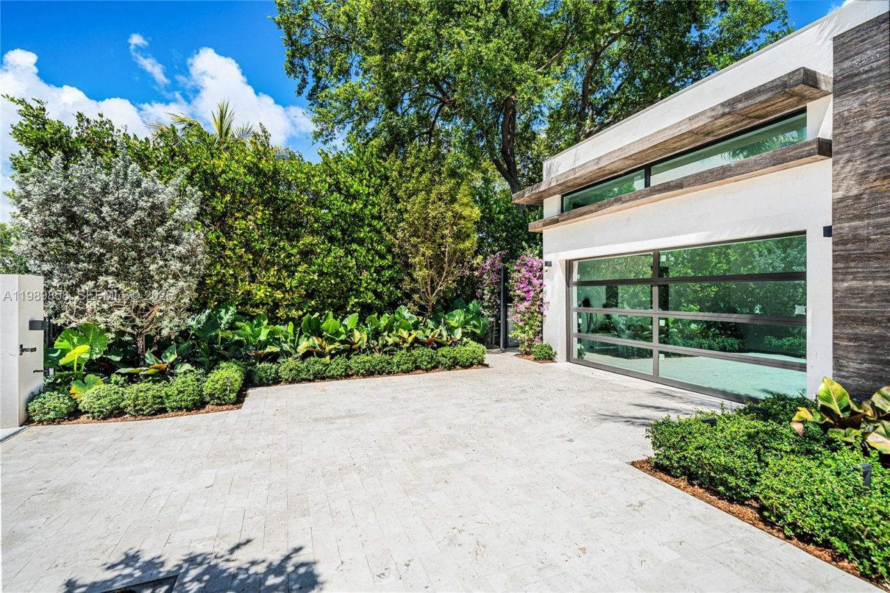 967 NE 78th St, Miami, FL 33138 Photo