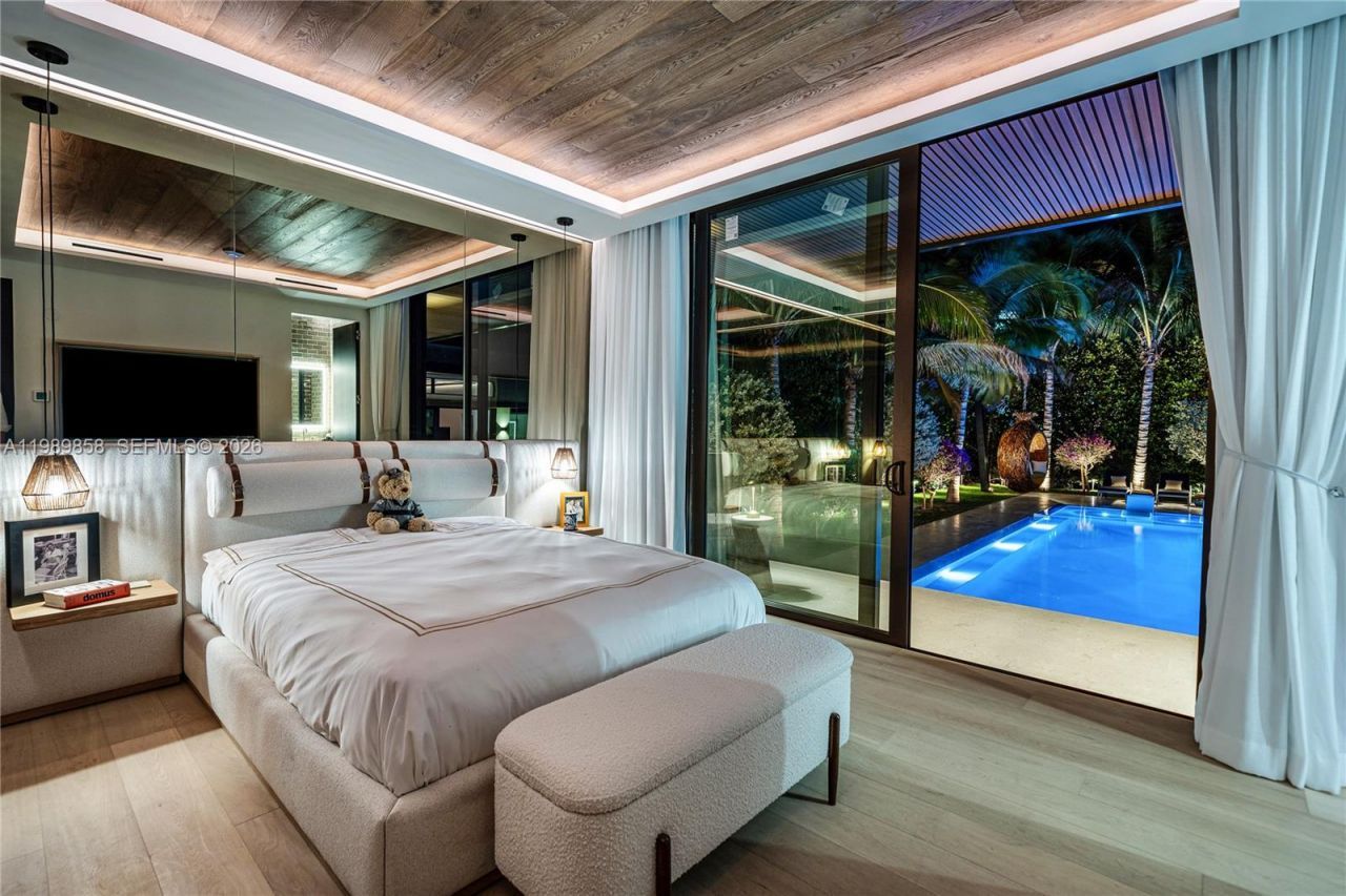 967 NE 78th St, Miami, FL 33138 Photo