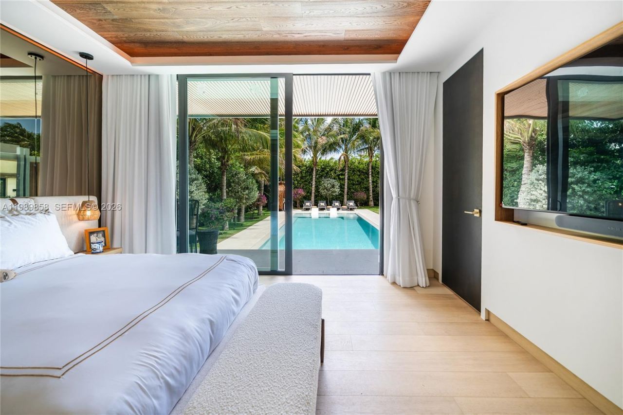 967 NE 78th St, Miami, FL 33138 Photo