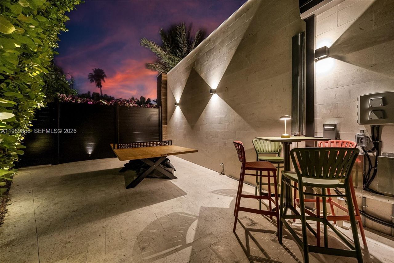 967 NE 78th St, Miami, FL 33138 Photo