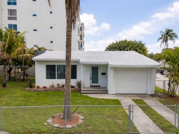 517 S 19th Ave, Hollywood, FL 33020