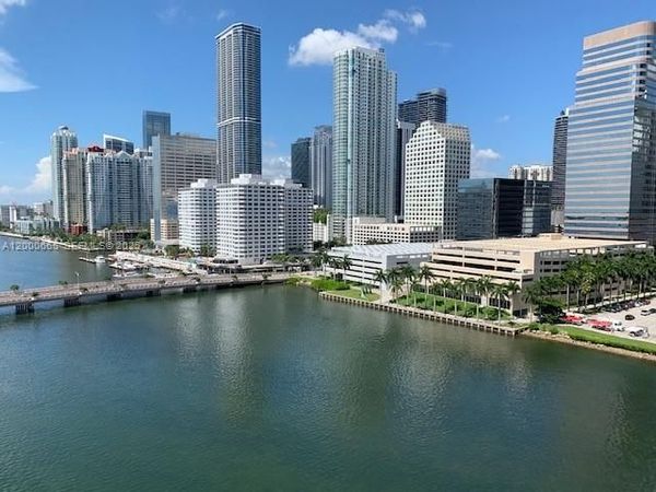 701 Brickell Key Blvd, Unit 1501, Miami, FL 33131