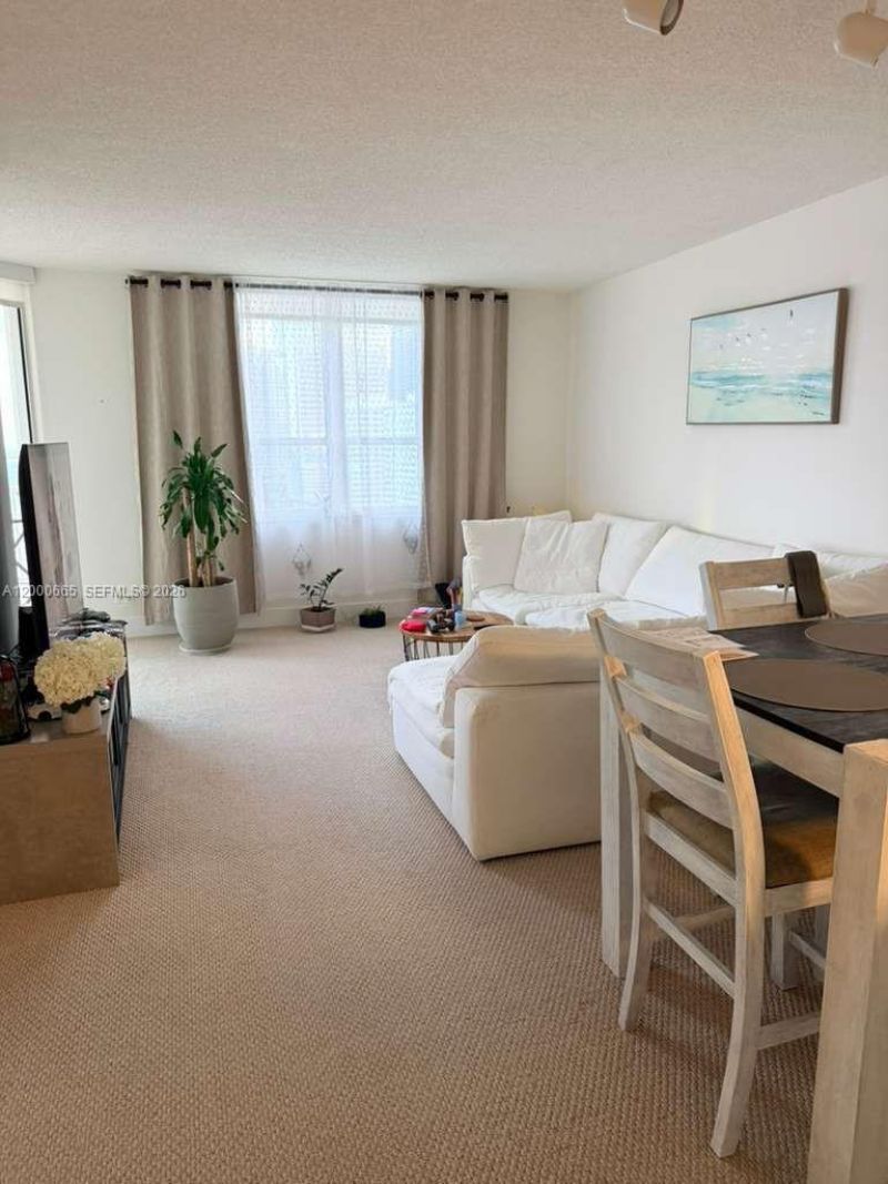 701 Brickell Key Blvd, Unit 1501, Miami, FL 33131 Photo