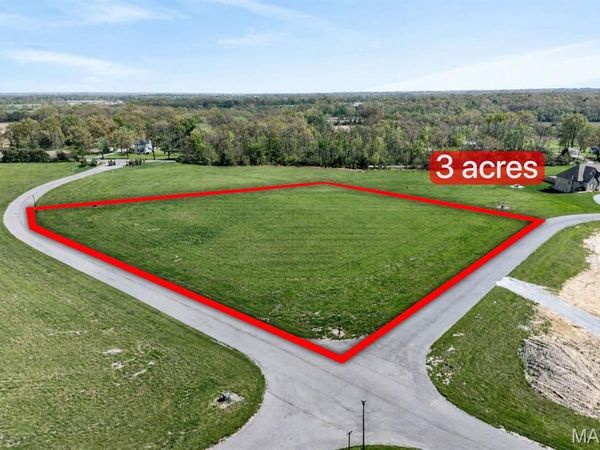 507 Castle Rock Bend Drive, St Peters, MO 63366