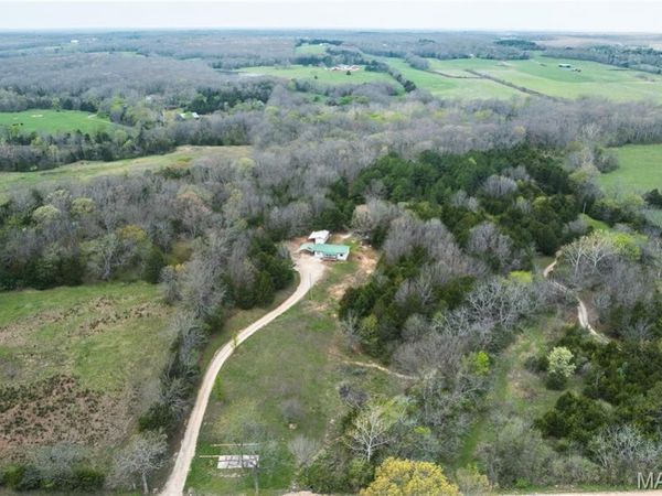 214 Hobby Hut Road , Leasburg, MO 65535