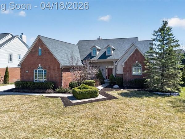 625 Southshore Drive, Oxford Twp, MI 48371