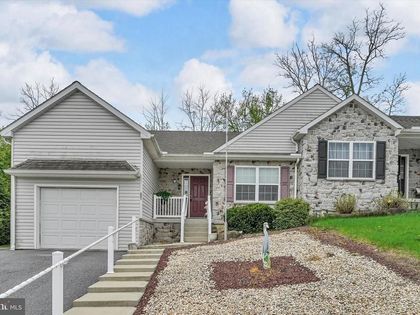 221 RED FERN DRIVE East Earl, PA 17519