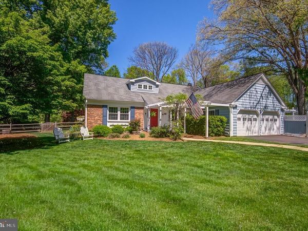 1813 HORSEBACK TRAIL, VIENNA, VA 22182