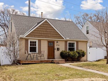 2713 Brunswick Avenue S, Saint Louis Park, MN 55416