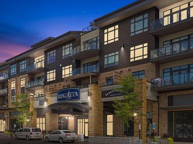 875 Lake Street N, Unit 219, Wayzata, MN 55391