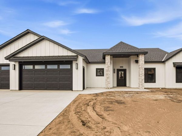 1021 24th Street N, Sartell, MN 56377