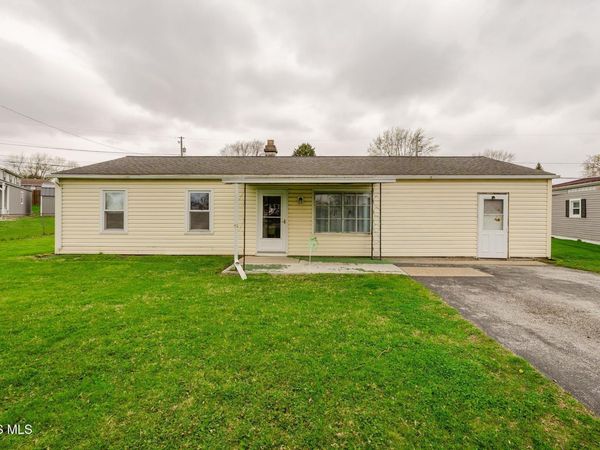 24 Gail Lane, Tiffin, OH 44883