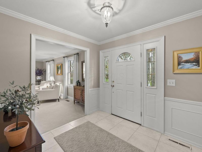 4726 Bayford Court, Columbus, OH 43220 Photo 2