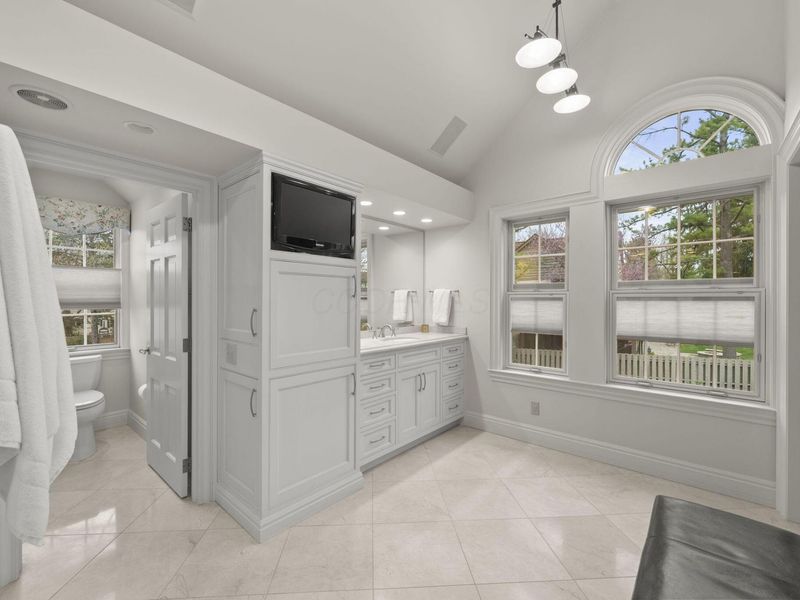 4726 Bayford Court, Columbus, OH 43220 Photo 32