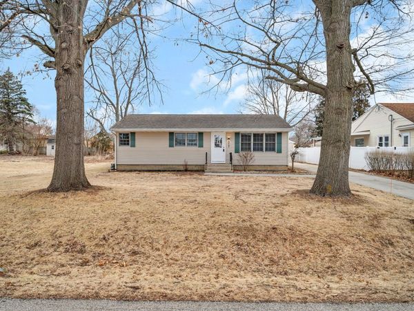 917 Parks Lane , Ottawa, IL 61350