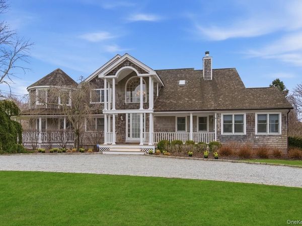 2 Quogo Neck Lane , Quogue, NY 11959