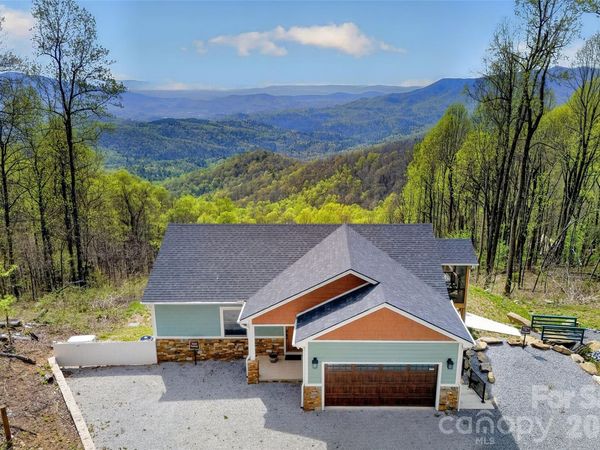 155 Wrenlock Drive, Little Switzerland, NC 28749