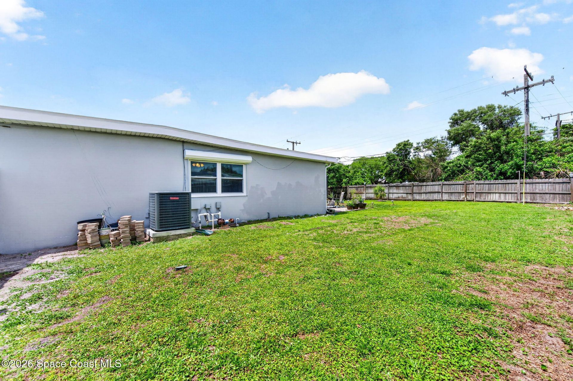 713 NE James Circle Ne, Palm Bay, FL 32905 Photo