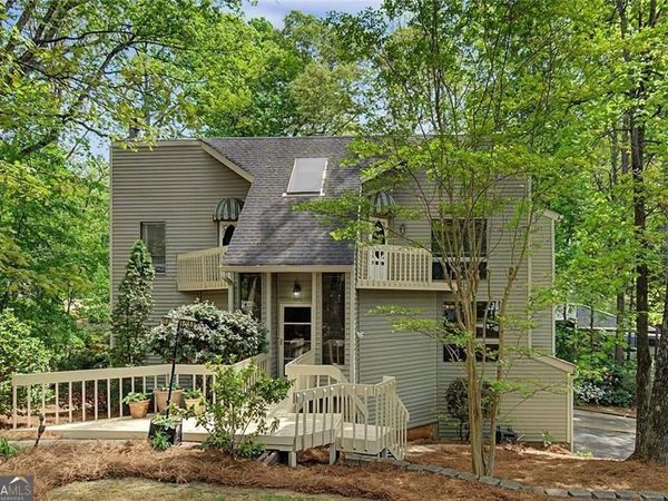 2915 Pond View Court, Marietta, GA 30062