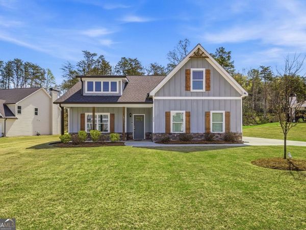 6600 River Station Drive, Lula, GA 30554