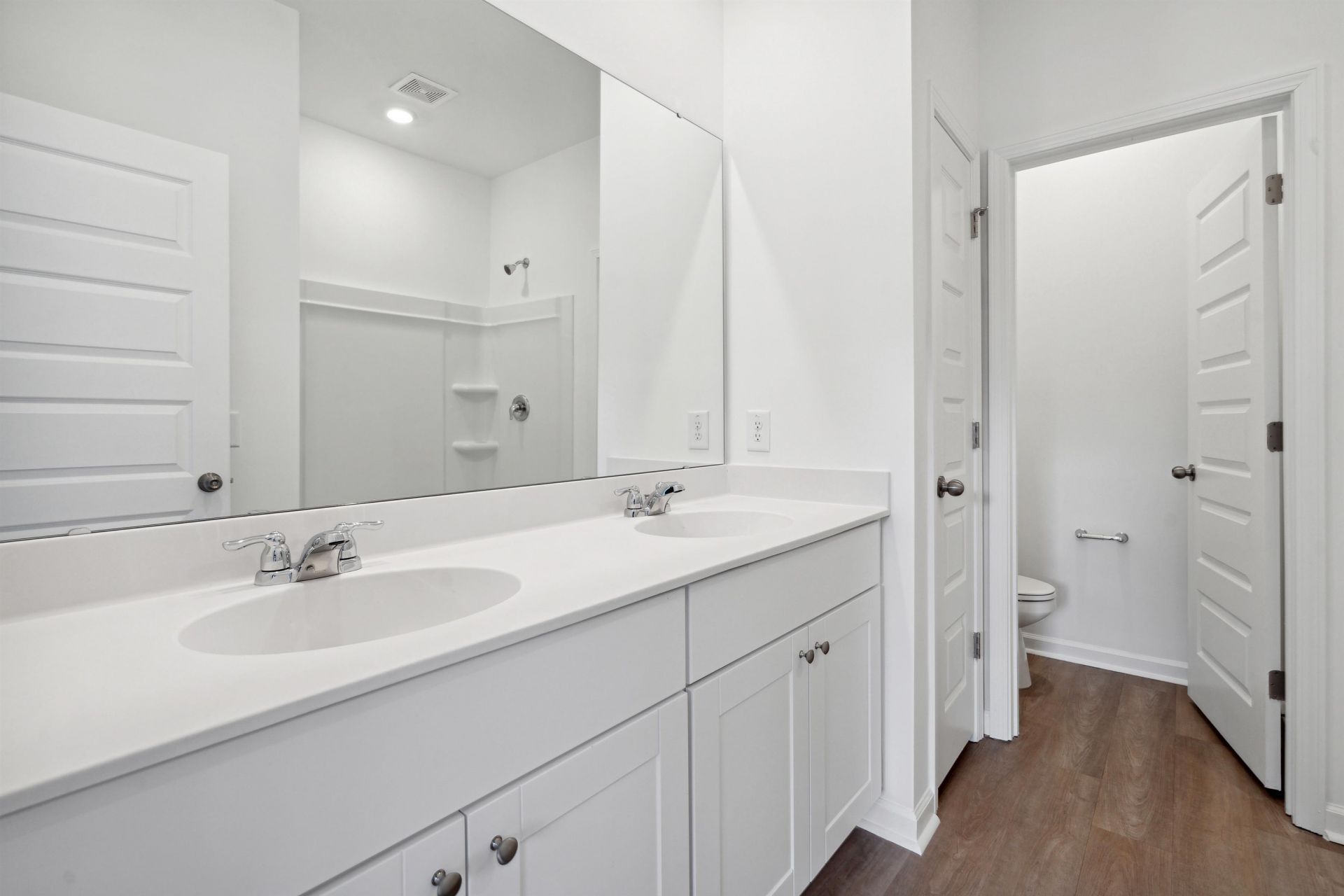 332 Cowry Ct Photo 9