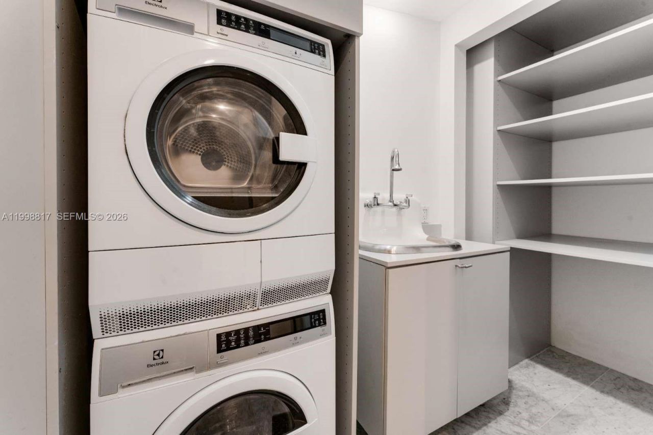 801 S Miami Ave, Unit 3804, Miami, FL 33130 Photo
